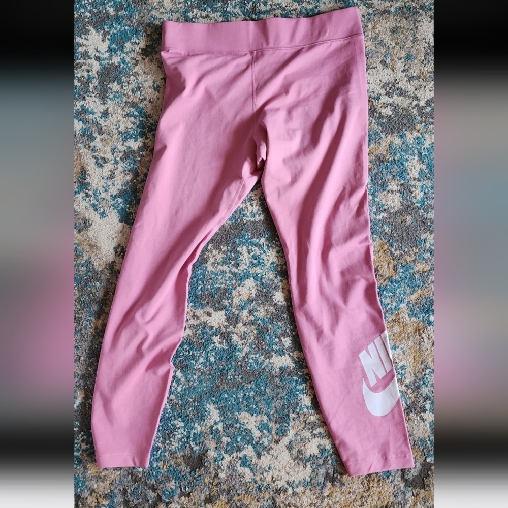 New NikeWomen's Sportswear Essential Futura Leggings XXL - Picture 3 of 9